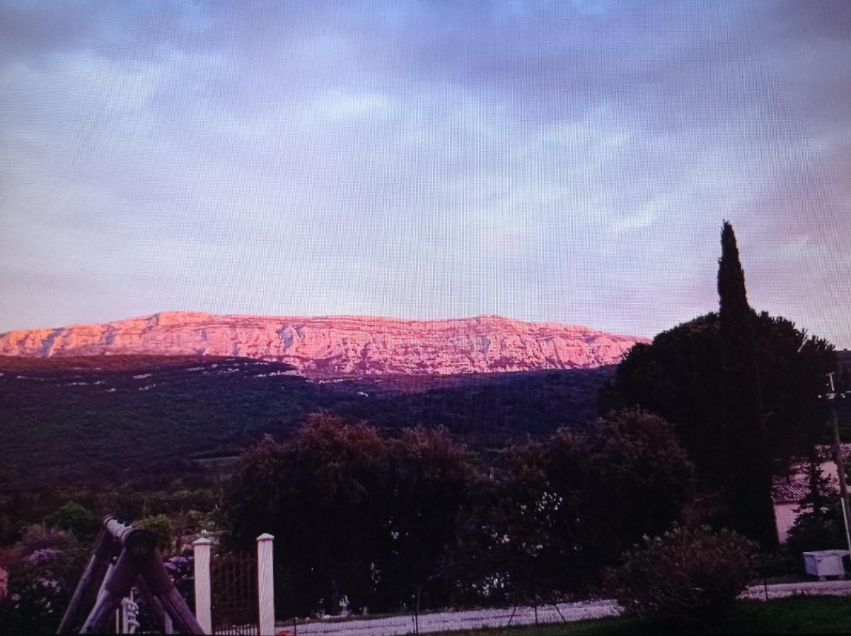 La Maison De Papou La Vigne A Nans Les Pins 83860 Extérieur photo